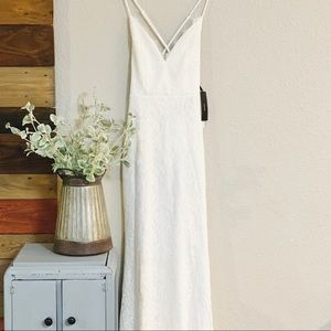 🌟 Lulu’s White Lace Maxi Dress | S